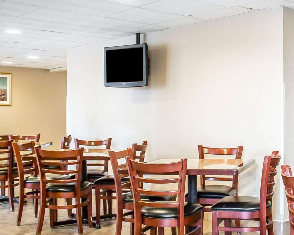 Baymont By Wyndham Scranton Dunmore Restaurant foto